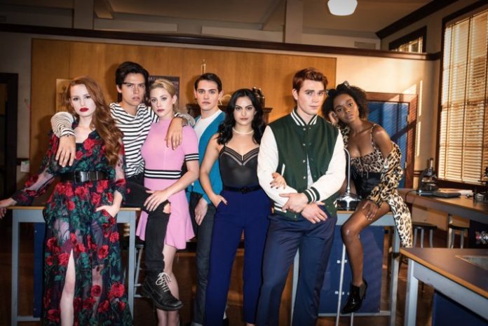 cast-riverdale Recensione Riverdale: Sta Meritando tutto questo Successo?
