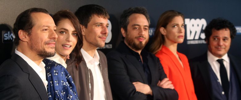 1994-tutto-sulla-nuova-serie-tv-di-sky 1994: l'oscura e machiavellica bellezza al servizio della politica [Puntata 1-2]