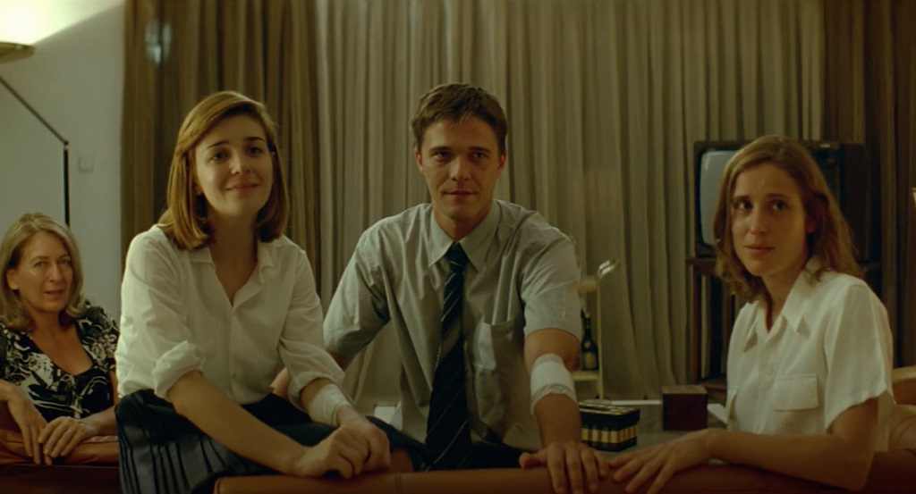 dogtooth-film Recensione Dogtooth film di Yorgos Lanthimos