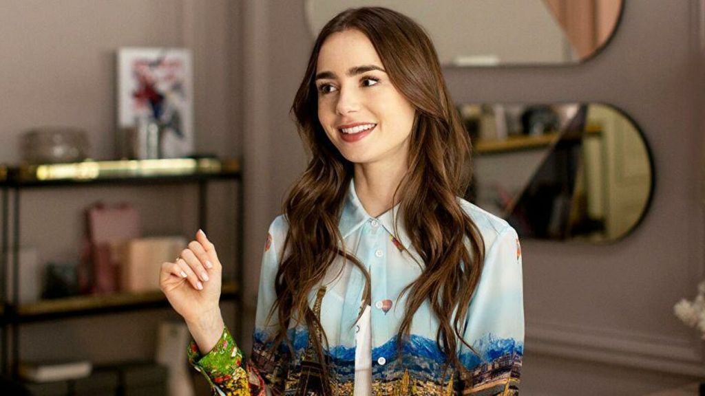 Lilly Collins