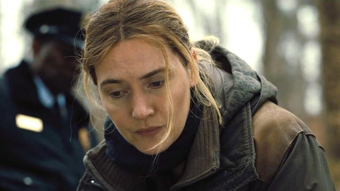 kate-winslet-in-omicidio-a-easttown Recensione Omicidio a Easttown: la miniserie della HBO