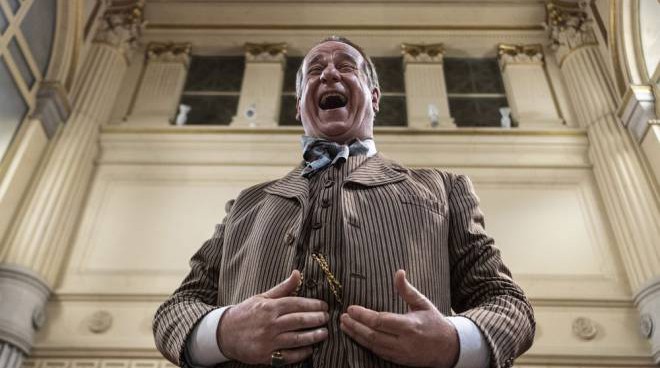 qui-rido-io-il-film-con-toni-servillo Recensione Qui rido io: il film con Toni Servillo