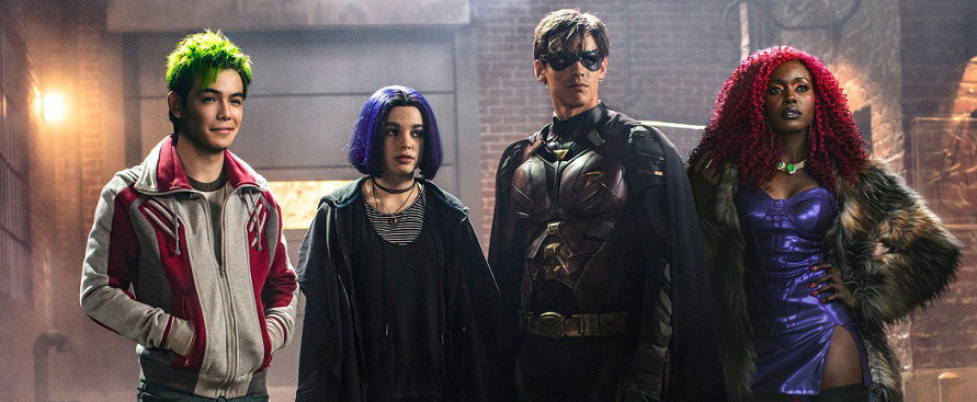 1539335751_titans-giovani-supereroi-dc-universe-riuniti-nella-nuova-immagine-ufficiale-v3-343631 DC Fandom: tutte le novità dell'evento supereroistico